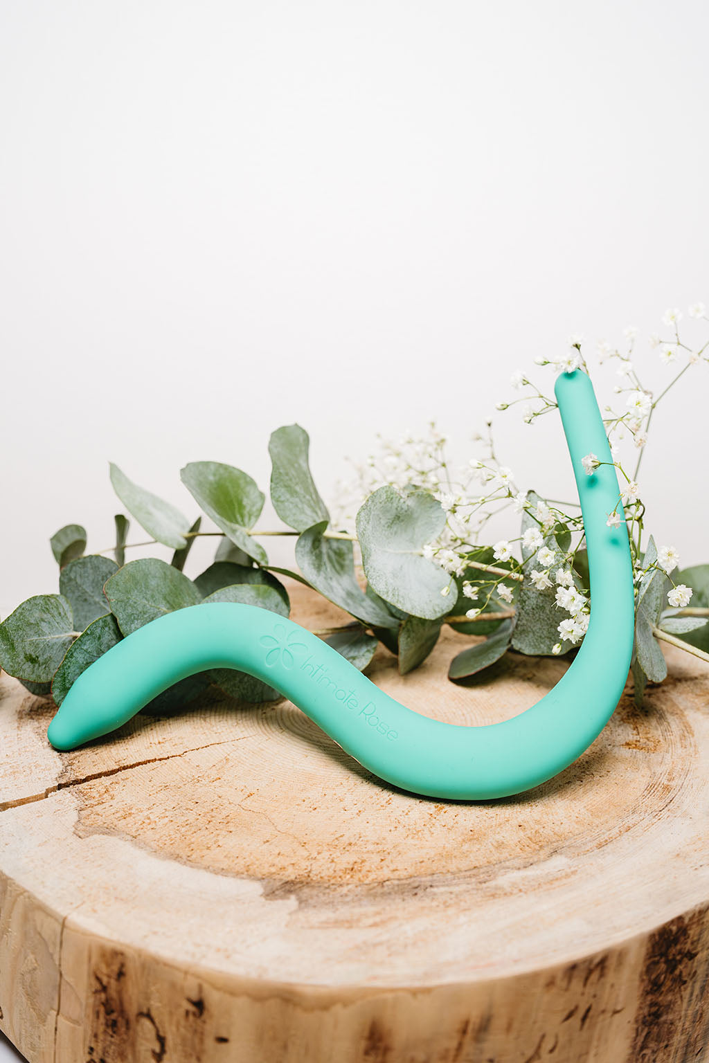Intimate Rose pelvic wand värinällä